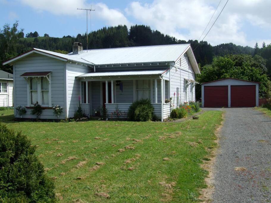 Riverlea Cottage - Cosy, Comfy, Quiet, Central Taumarunui Luaran gambar